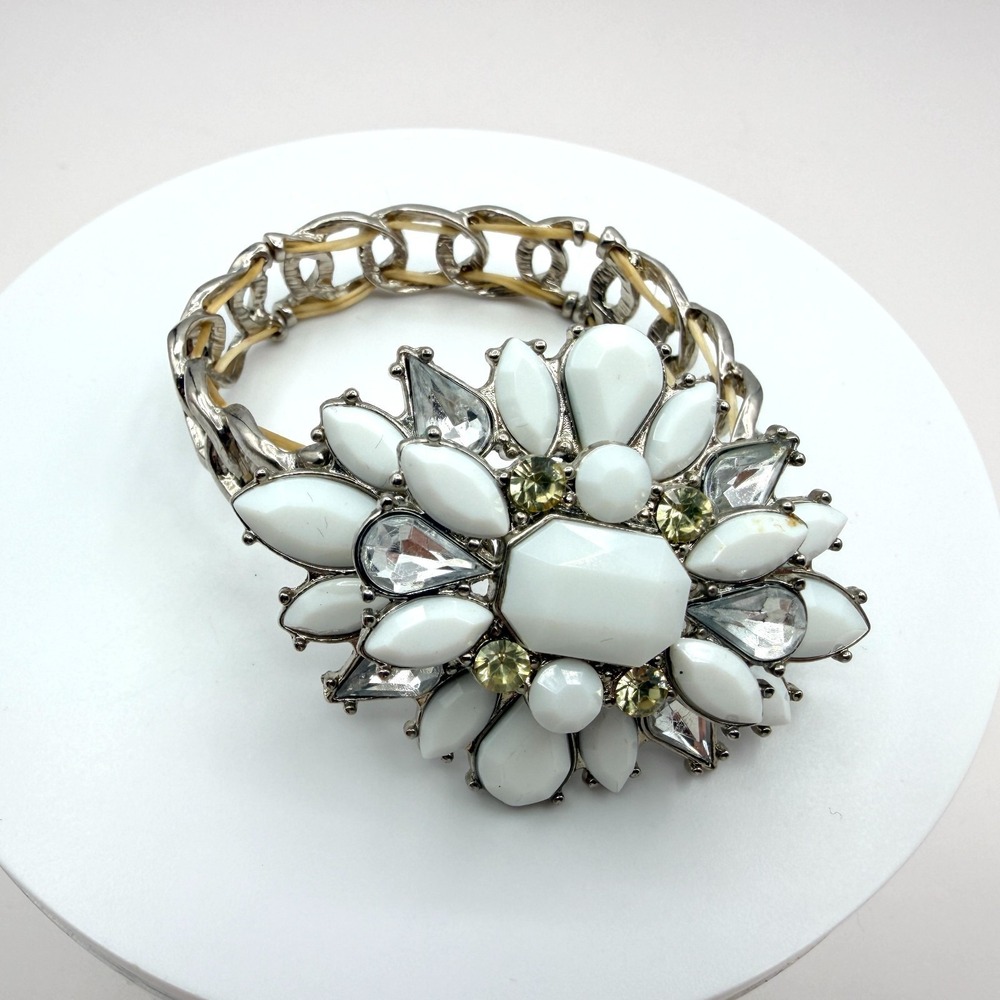 Oversized White Cabochon Flower Bracelet Silver Tone Rhinestone Bold Statement